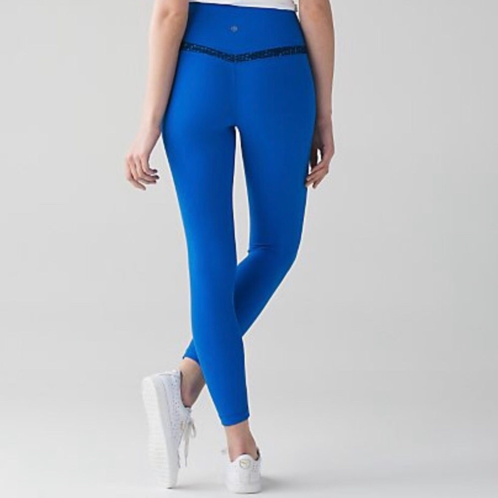 blue lululemon Align 1 7/8, size 6